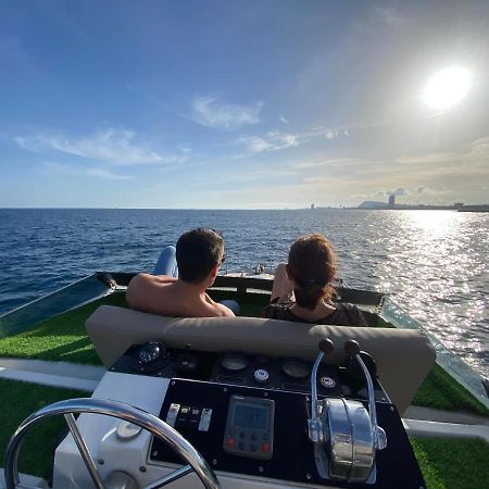 Barco Muy Romantico Con Parking! Sant Adria de Besos Exterior photo