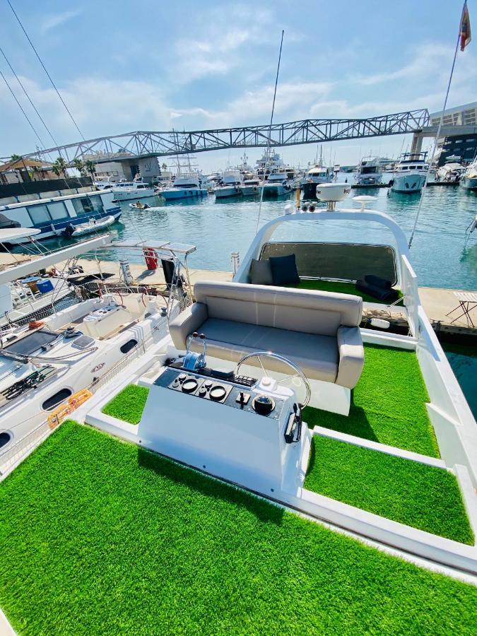 Barco Muy Romantico Con Parking! Sant Adria de Besos Exterior photo